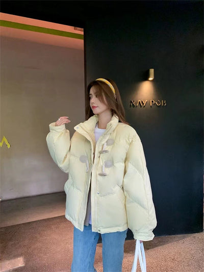 Abrigo Corto de Invierno con Cuello Alto y Botones de Madera - Image 20