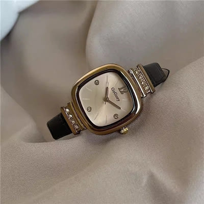 Reloj Minimalista para Mujer con Diseño Cuadrado Retro - Image 10