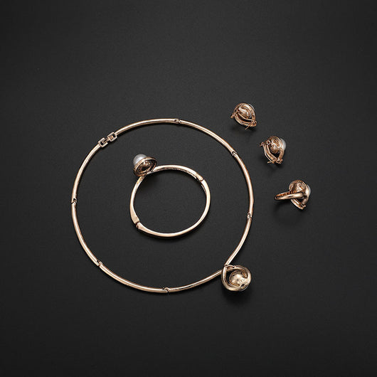 Juego de 4 Collares de Aleación - Joyería Versátil y Elegante