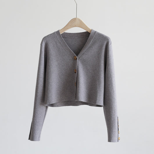 Conjunto Elegante: Cardigan Corto + Vestido Tejido con Tirantes - Image 21