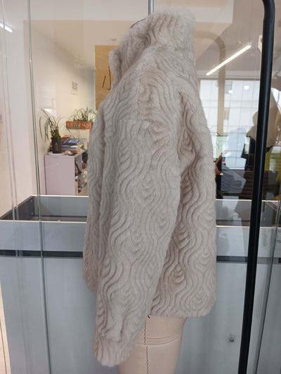 Abrigo Grueso de Cuello Alto y Mangas Largas para Mujer - Image 16