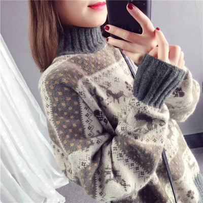 Suéter Navideño Holgado para Mujer - Diseño Ciervo Relajado - Image 8