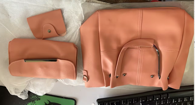 Bolso Bandolera Multifuncional para Mamá con Tres Compartimentos y Detalles en Borlas - Image 8