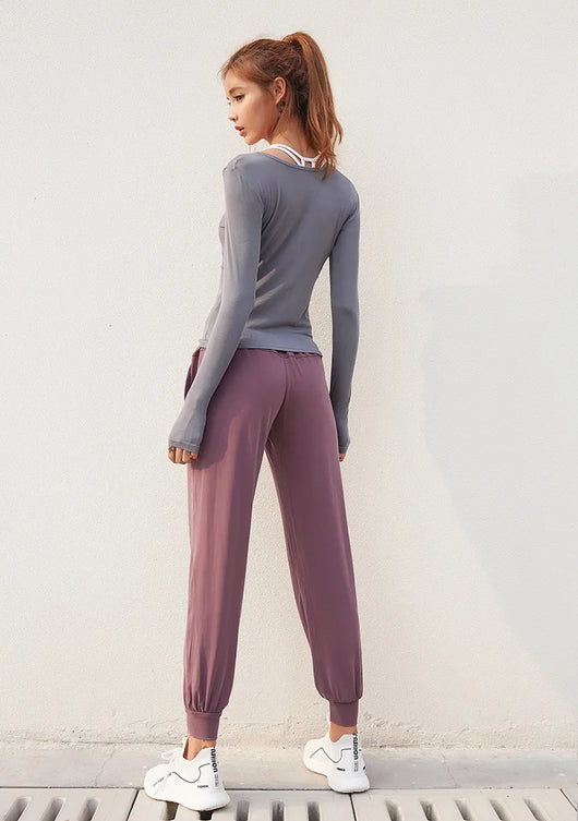 Pantalones deportivos con cintura ajustable y lettering - Image 22