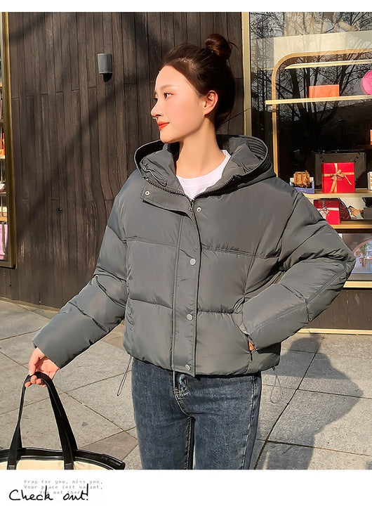 Chaqueta Corta Acolchada con Capucha para Mujer - Estilo Casual - Image 20