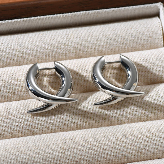 Aros de Cruz en Oro Blanco y Cobre - Diseño Personalizado de Carácter Único