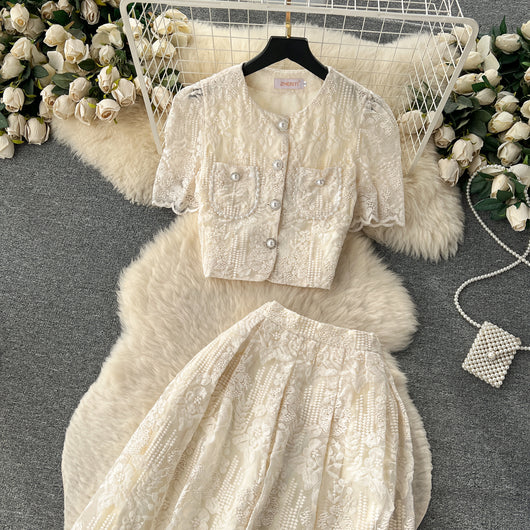 Conjunto Ejecutivo con Falda y Blusa de Mangas Abullonadas - Image 4