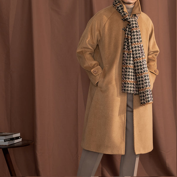 Abrigo Oversized Cálido con Solapa Gruesa