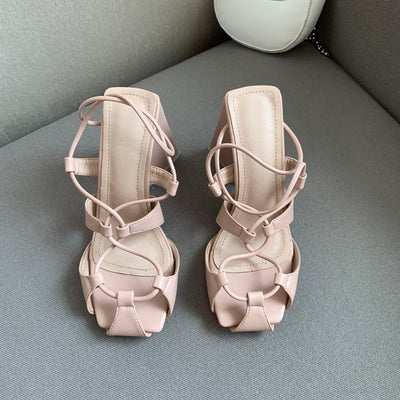 Tacones Altos con Punta Cuadrada y Diseño Hueco con Cordones Romanos - Image 8