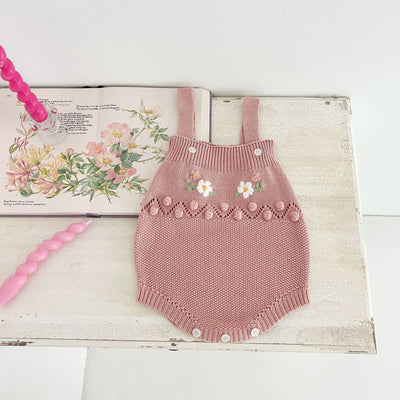Conjunto Tejido a Mano para Recién Nacido - Cardigan y Mameluco con Flor - Image 36