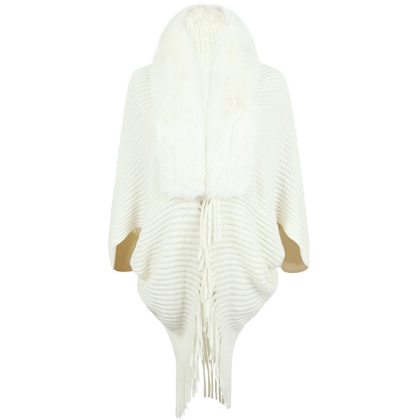 Chal Tejido con Cuello de Piel y Borlas - Image 3