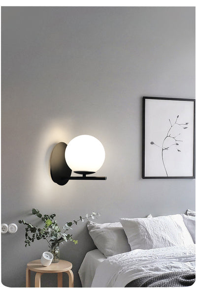 Lámpara de Pared Nórdica en Cobre y Vidrio - Image 10