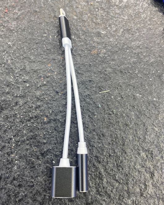 Cable Adaptador Dual 2 en 1 para Carga Rápida de Móviles - Image 5