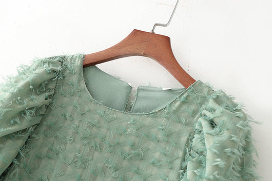 Vestido de Verano para Mujer con Cuello Redondo y Detalles Florales - Image 12