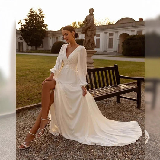 Vestido de Novia Gasa Satinada Escote Profundo Manga Larga - Image 3