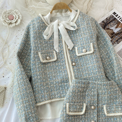 Traje de Tres Piezas en Tweed con Corbatín - Image 3
