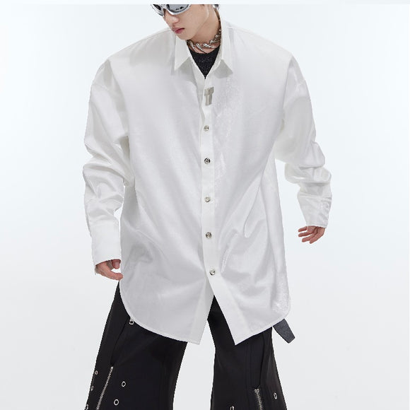Cardigã Blusa Branca Acolchoada com Ombreiras e Detalhes Metálicos