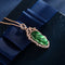 Collar de Jade con Ramas Doradas y Hojas de Jade Natural