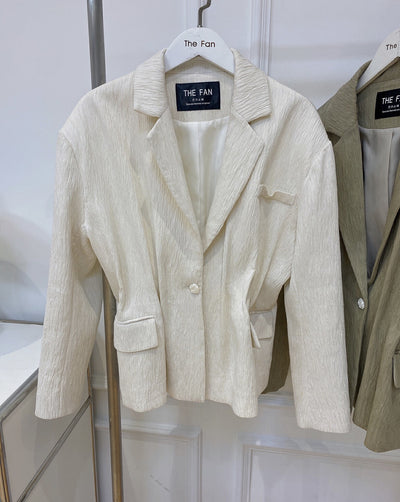 Conjunto de Dos Piezas: Top Tubo Texturizado con Blazer - Image 11