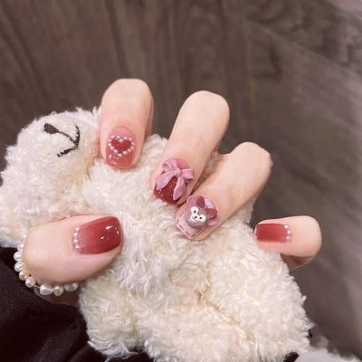Diseño de Uñas Arco Amor con Perlas y Degradado - Image 5