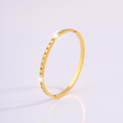 Pulsera de Diamantes Cuadrados en Acero Inoxidable Europeo y Americano - Image 11