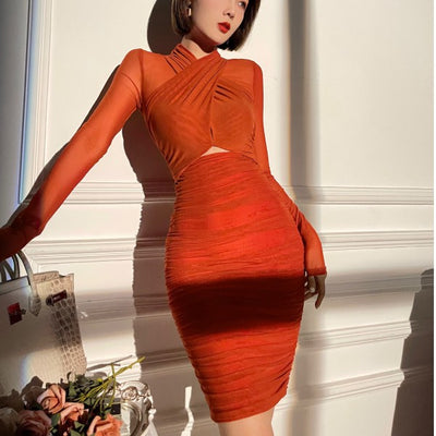 Vestido Largo Plisado Cintura Alta con Mangas Largas