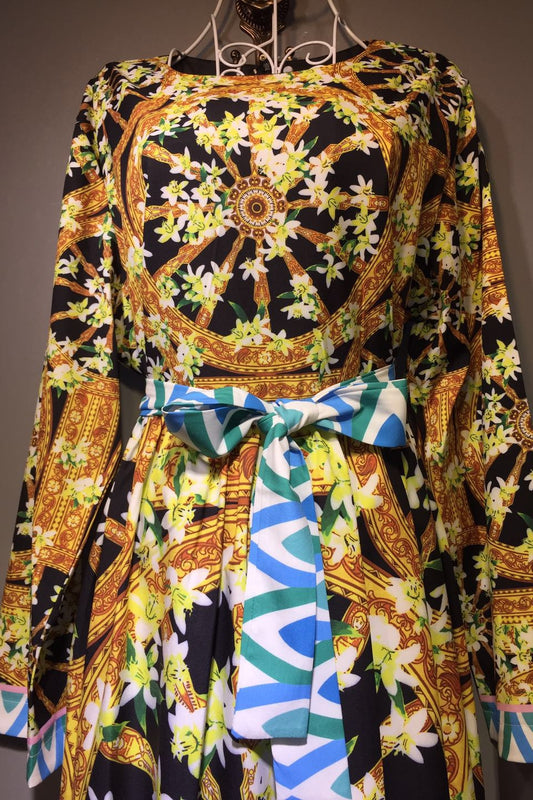 Vestido Suelto Estampado con Cuello Redondo y Cintura Ajustable