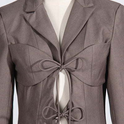 Blazer Asimétrico con Escote V y Detalles Calados - Image 22
