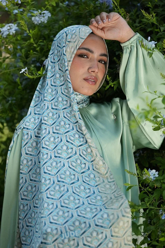 Pañuelo Hijab de Satén Estampado - Image 46