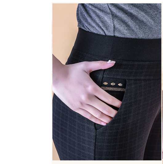 Pantalones Negros Talla Grande para Mujer con Cintura Ajustada y Corte Recto - Image 25