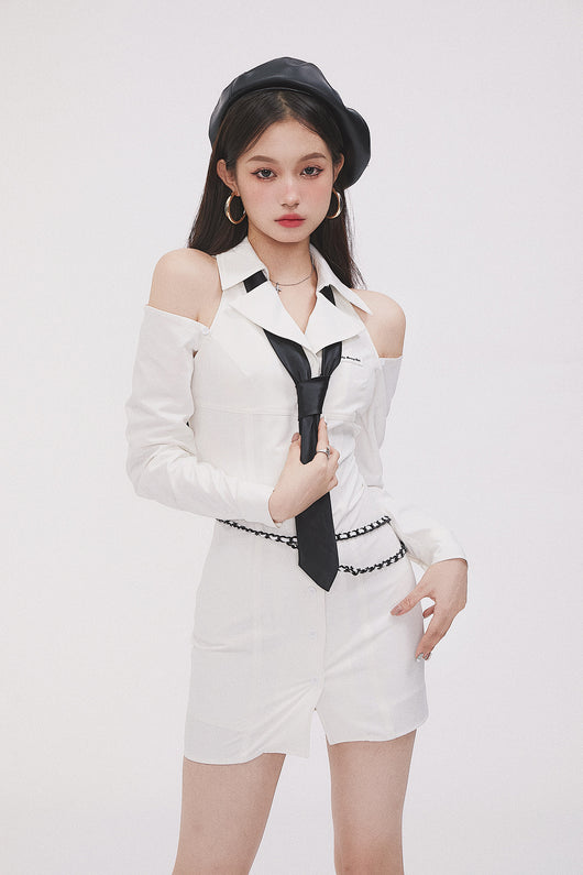 Vestido Blanco Elegante con Hombros Descubiertos y Mangas Largas - Image 12