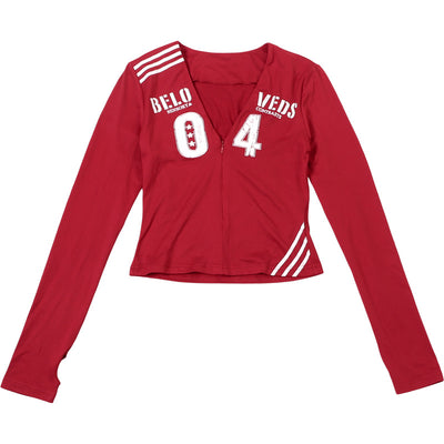 Playera Deportiva Retro para Mujer con Cuello V y Estampado de Letras y Números - Image 12