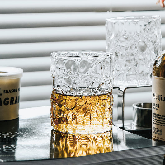 Vaso de Whiskey Europeo con Borde Dorado y Cristal Grueso Grabado - Image 15