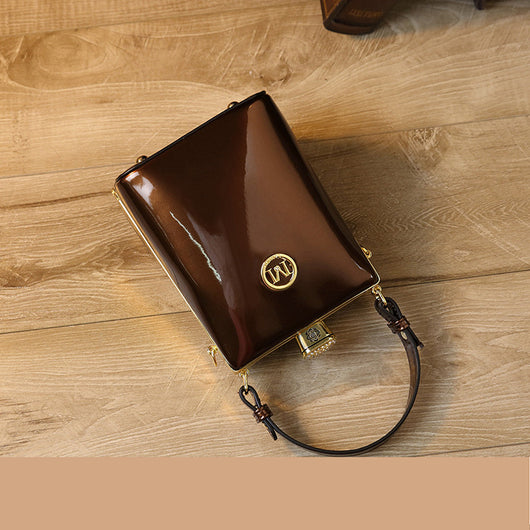Bolso de Charol Brillante Convertible a Bandolera - Lujo Accesible - Image 23
