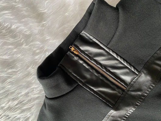 Traje Ajustado de Dos Piezas con Costura de Cuero - Image 13