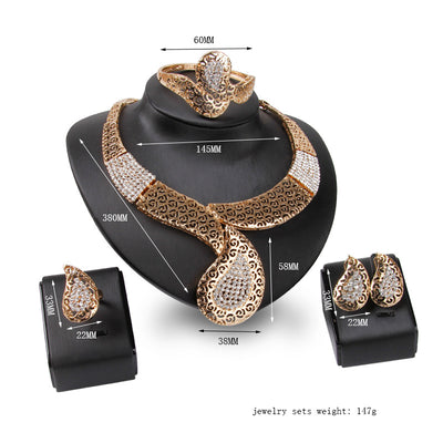 Juego de Accesorios para Vestir Chapado en Oro con Diamantes - Image 5