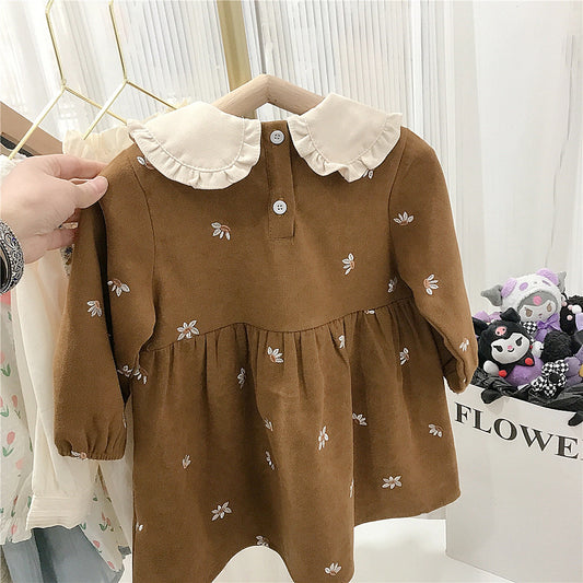 Vestido Infantil Elegante con Cuello de Encaje