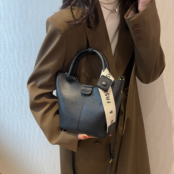 Bolsa Bandolera Tipo Cubo de Una Sola Correa