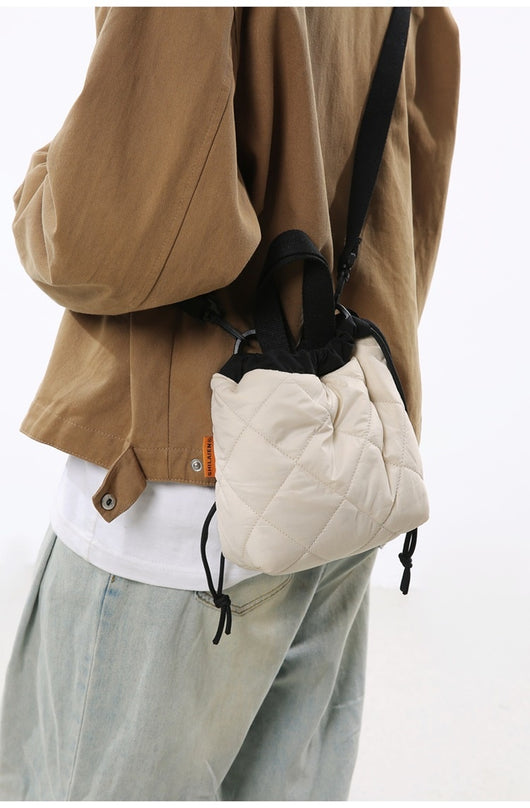 Bolso Crossbody Acolchado para Niñas - Diseño Versátil y Elegante - Image 11