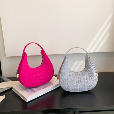Bolso Retro de Fieltro con Detalle de Hendidura Axilar - Image 3