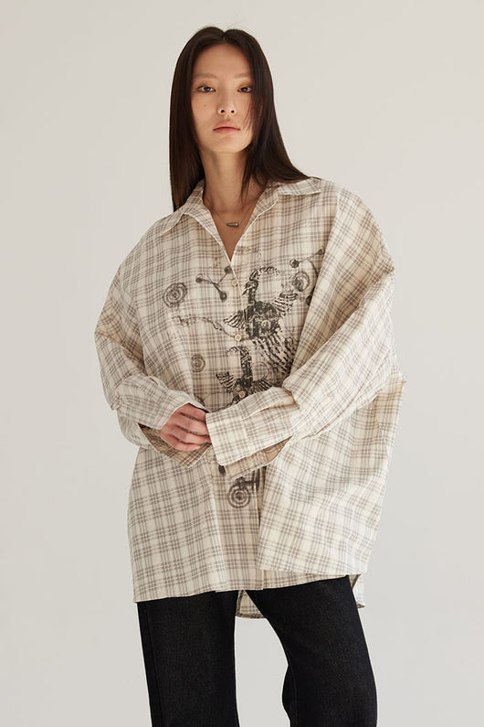 Camisa Cuadriculada Beige Oversized con Protección Solar para Mujer - Image 10