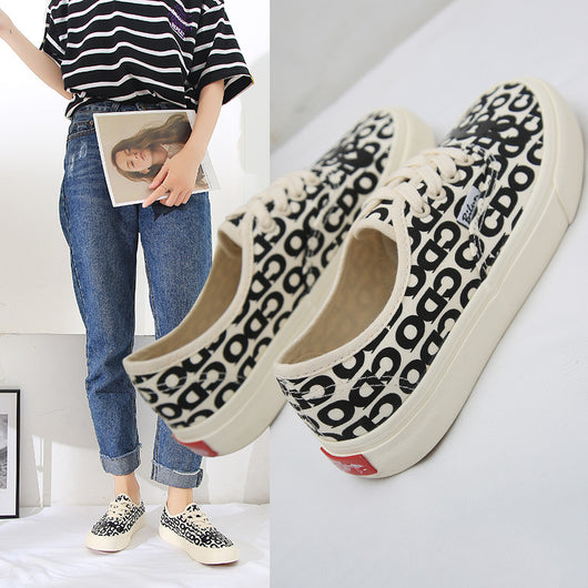 Zapatillas de Lona para Parejas con Letras - Diseño Casual Unisex - Image 7