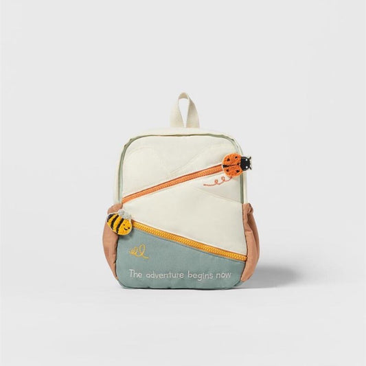Mochilas Infantiles con Diseños de Animales y Combinación de Colores