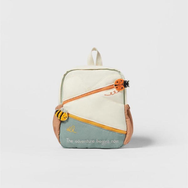 Mochilas Infantiles con Diseños de Animales y Combinación de Colores