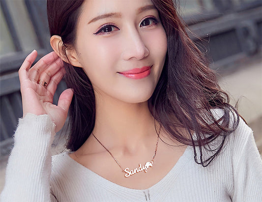Aretes Personalizados de Corazón Melocotón con Iniciales en Alfabeto Inglés - Image 2