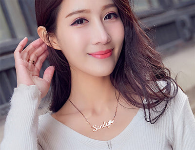 Aretes Personalizados de Corazón Melocotón con Iniciales en Alfabeto Inglés - Image 2