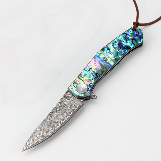 Cuchillo de Acero Damasco con Mango de Concha de Color - Image 5