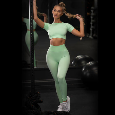 Conjunto Deportivo de Punto Liso para Yoga y Fitness - Image 31