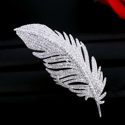 Broche de Pluma con Circones Micro Incrustados - Image 6