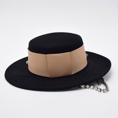 Sombrero de Fieltro para Mujer con Ala Ancha y Cadena de Perlas - Image 10